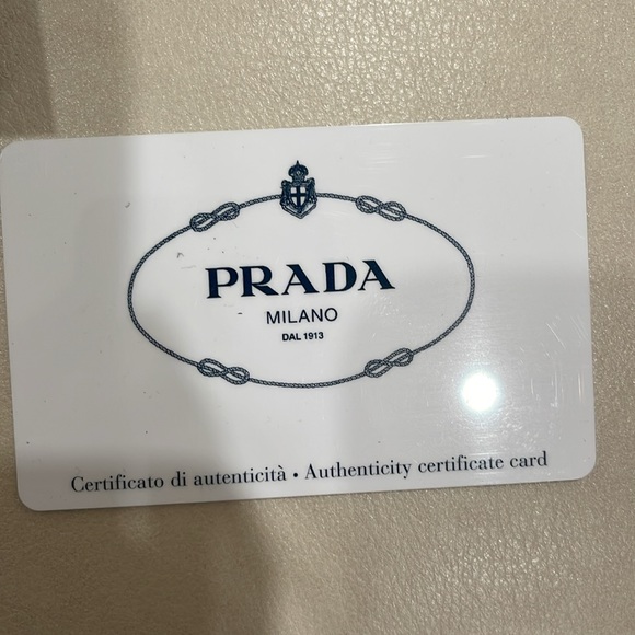 💯 Authentic LIKE NEW PRADA Re-Edition 1995 Tote 🖤 - Picture 11 of 12